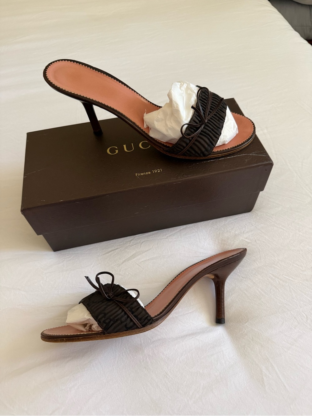 Vintage Gucci by Tom Ford Brown Mules with Pink Soles